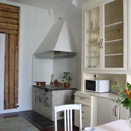 Holiday home Old Wooden House In Tammisaari *